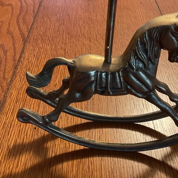 Rocking Horse Candle Holder Brass - Picture 4 of 9